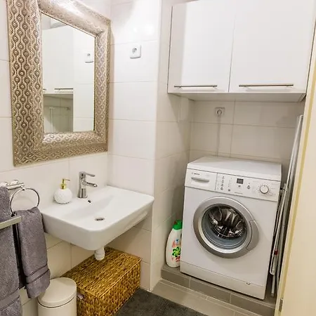 Vorosmarty Square Luxury Apartment Budapest