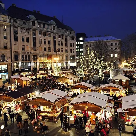 Apartment Vorosmarty Square Luxury Budapest